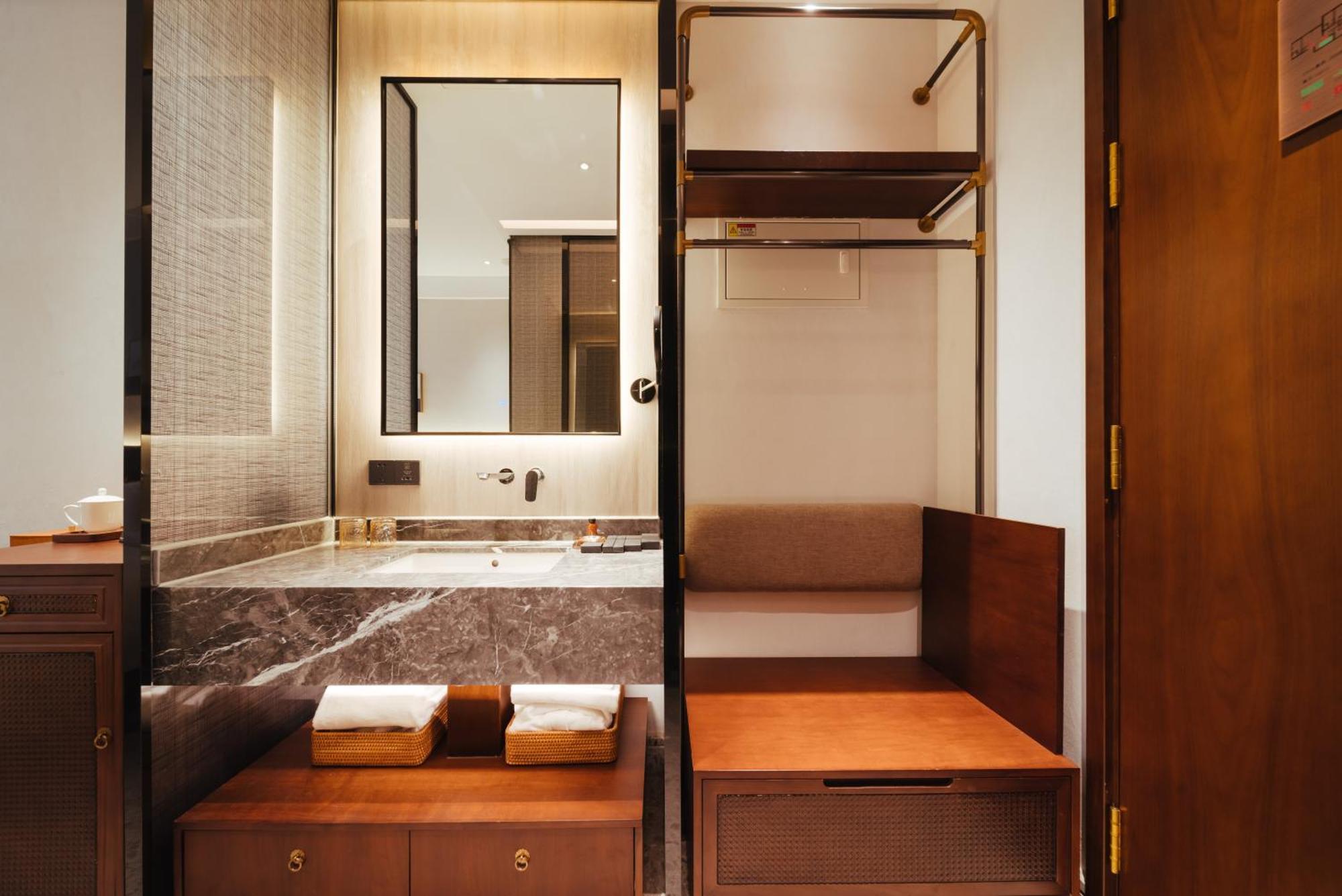 Jingmao Alley Hotel - Beijing Wangfujing Dongsi Subway Station Branch Eksteriør billede